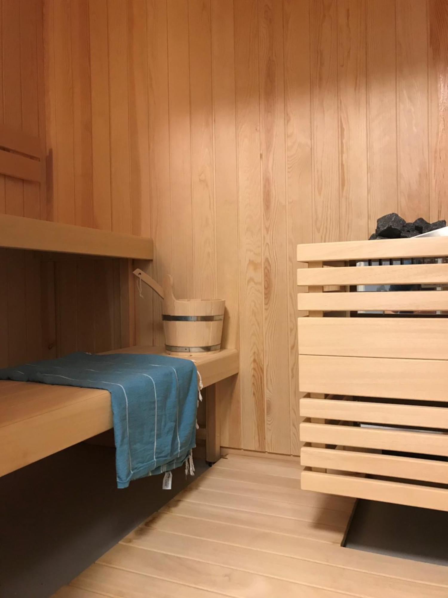 Lichtdurchflutete Ferienwohnung Mit Panorama-Sicht Und Schwimmbad/Sauna Muralto 외부 사진